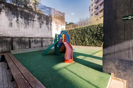 Apartamento para alugar com 121m², 3 quartos e 2 vagas Apartamento para alugar com 121m², 3 quartos e 2 vagasÁrea comum - Playground