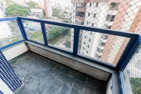 Apartamento para alugar com 121m², 3 quartos e 2 vagas Apartamento para alugar com 121m², 3 quartos e 2 vagasVaranda - Suíte