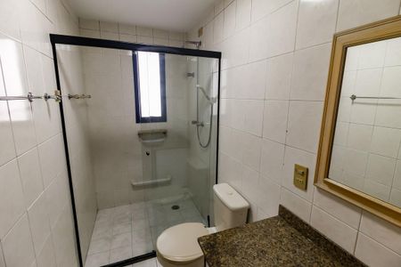 Apartamento para alugar com 121m², 3 quartos e 2 vagas Apartamento para alugar com 121m², 3 quartos e 2 vagasBanheiro Corredor