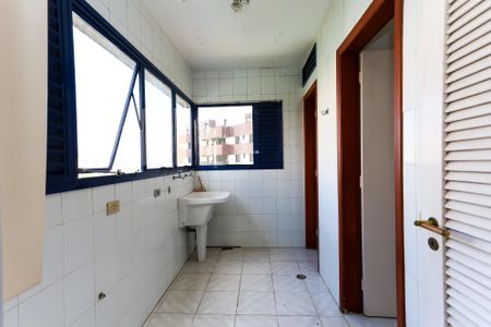 Apartamento para alugar com 121m², 3 quartos e 2 vagasÁrea de Serviço