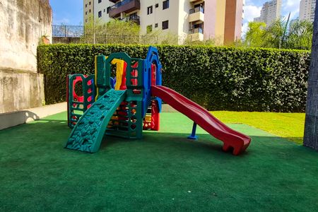 Apartamento para alugar com 121m², 3 quartos e 2 vagasÁrea comum - Playground