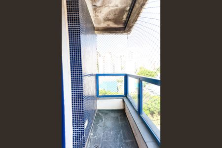 Apartamento para alugar com 121m², 3 quartos e 2 vagassacada