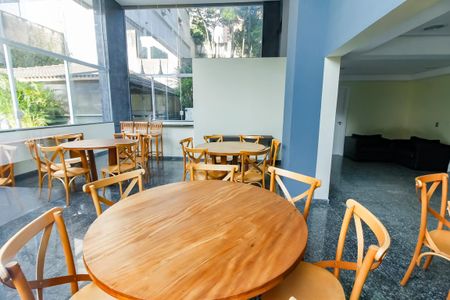 Apartamento para alugar com 121m², 3 quartos e 2 vagas Apartamento para alugar com 121m², 3 quartos e 2 vagasÁrea comum - Salão de festas