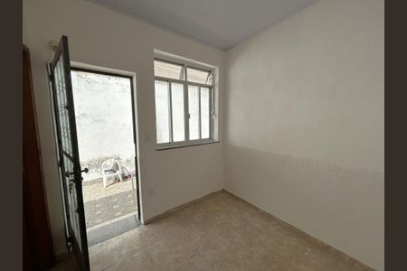 Sala de casa para alugar com 2 quartos, 40m² em Encantado, Rio de Janeiro