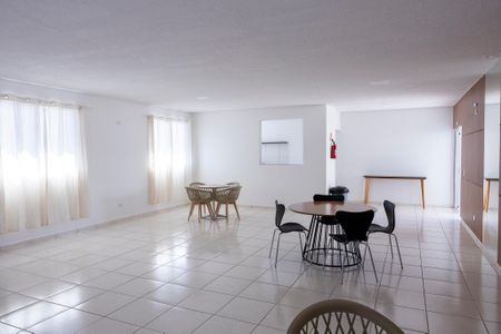 Apartamento para alugar com 50m², 2 quartos e 1 vagaÁrea comum - Salão de festas