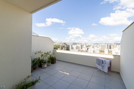 Apartamento à venda com 90m², 1 quarto e 1 vagaTerraço