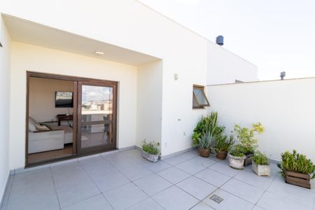 Apartamento à venda com 90m², 1 quarto e 1 vagaTerraço