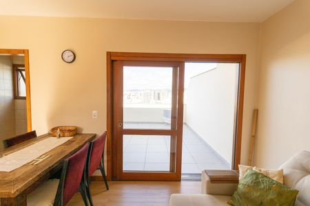 Apartamento à venda com 90m², 1 quarto e 1 vagaSala