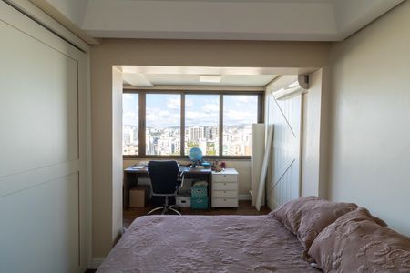 Apartamento à venda com 90m², 1 quarto e 1 vagaQuarto