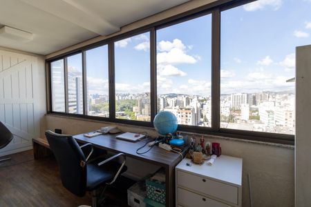 Apartamento à venda com 90m², 1 quarto e 1 vagaQuarto