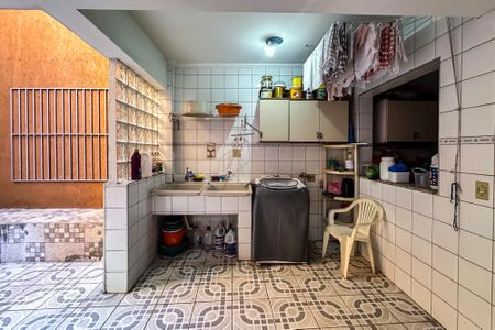 Casa à venda com 150m², 4 quartos e 2 vagasÁrea de Serviço