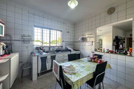 Casa à venda com 150m², 4 quartos e 2 vagasCozinha - Casa 1