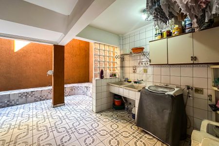 Casa à venda com 150m², 4 quartos e 2 vagasÁrea de Serviço