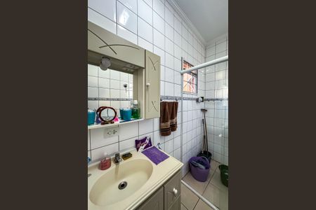 Casa à venda com 150m², 4 quartos e 2 vagasBanheiro