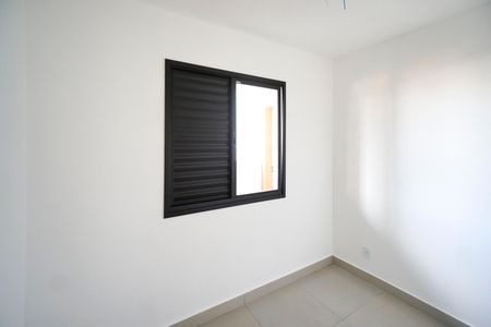 Quarto 01 de apartamento para alugar com 2 quartos, 41m² em Vila Esperança, São Paulo