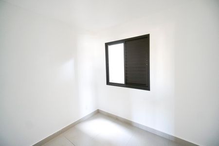 Quarto 02 de apartamento para alugar com 2 quartos, 41m² em Vila Esperança, São Paulo