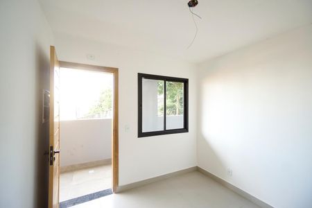 Sala e cozinha de apartamento para alugar com 2 quartos, 41m² em Vila Esperança, São Paulo