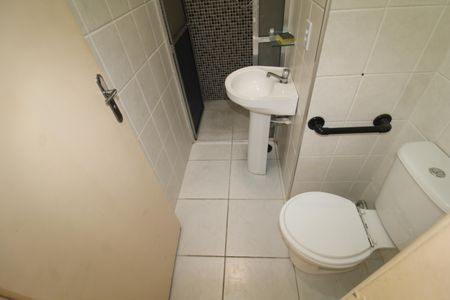 Banheiro de kitnet/studio para alugar com 1 quarto, 34m² em Mandaqui, São Paulo