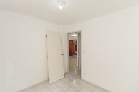 Quarto 2 de apartamento para alugar com 2 quartos, 52m² em Jardim Martins Silva, São Paulo