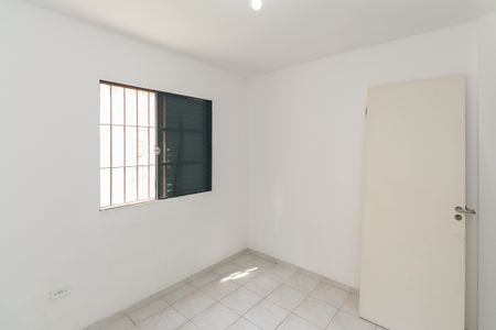 Quarto 2 de apartamento para alugar com 2 quartos, 52m² em Jardim Martins Silva, São Paulo