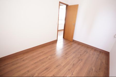 Apartamento para alugar com 55m², 2 quartos e 1 vagaQuarto