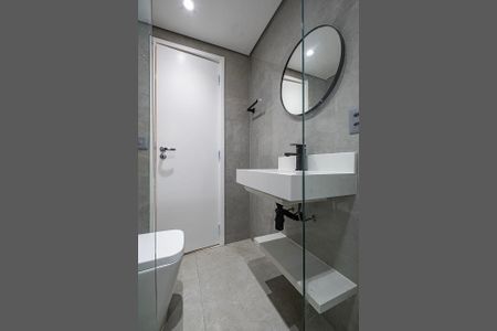 Banheiro de apartamento para alugar com 1 quarto, 47m² em Jardim Paulista, São Paulo