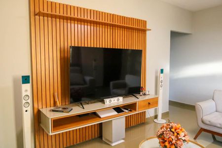 Apartamento à venda com 90m², 2 quartos e 1 vagaSala