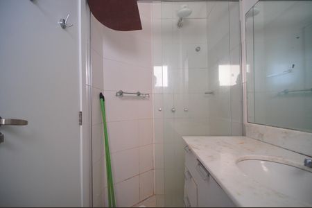 Banheiro de kitnet/studio para alugar com 1 quarto, 30m² em Centro, São Leopoldo