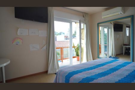 Quarto 1 de casa à venda com 4 quartos, 353m² em Morro Santana, Porto Alegre