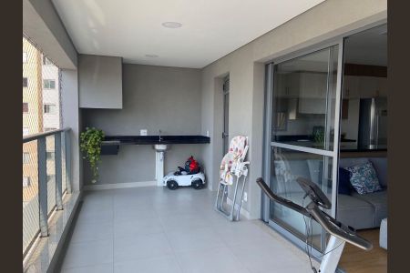 Apartamento para alugar com 125m², 3 quartos e 2 vagasVaranda