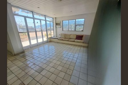 Apartamento à venda com 149m², 3 quartos e sem vagaÁrea externa