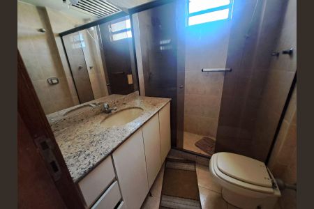 Banheiro  de apartamento à venda com 3 quartos, 149m² em Grajaú, Rio de Janeiro