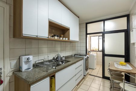 Apartamento à venda com 116m², 3 quartos e 2 vagasCozinha