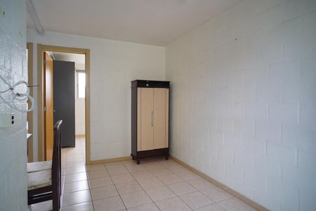 Sala de apartamento à venda com 2 quartos, 38m² em Rubem Berta, Porto Alegre