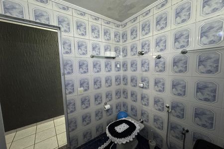 Casa à venda com 178m², 3 quartos e 2 vagasBanheiro