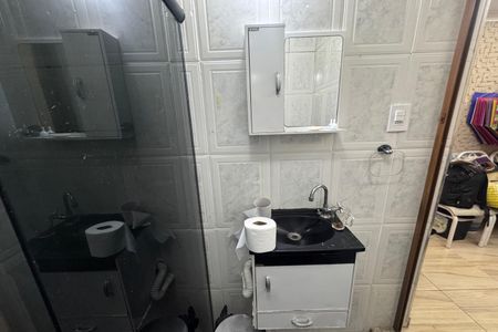 Casa à venda com 178m², 3 quartos e 2 vagasBanheiro da Suíte