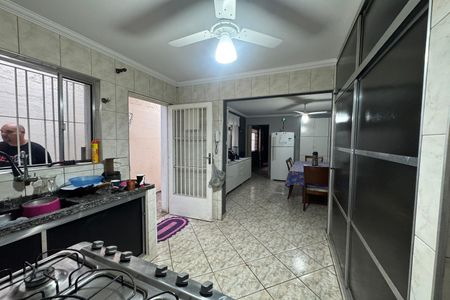 Casa à venda com 178m², 3 quartos e 2 vagasCozinha
