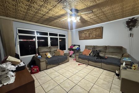 Casa à venda com 178m², 3 quartos e 2 vagasSala