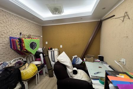 Casa à venda com 178m², 3 quartos e 2 vagasSuíte