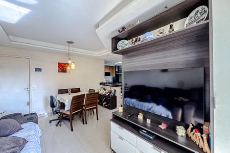 Apartamento à venda com 89m², 3 quartos e 1 vaga Apartamento à venda com 89m², 3 quartos e 1 vagaSala