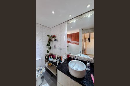 Apartamento à venda com 89m², 3 quartos e 1 vaga Apartamento à venda com 89m², 3 quartos e 1 vagaBanheiro da Suíte