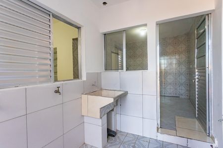 Casa para alugar com 150m², 3 quartos e 2 vagas Casa para alugar com 150m², 3 quartos e 2 vagasCasa 2 - área de serviço