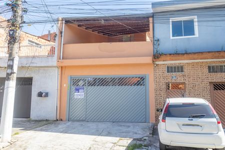 Casa para alugar com 150m², 3 quartos e 2 vagas Casa para alugar com 150m², 3 quartos e 2 vagasFachada