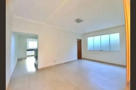 Casa para alugar com 3 quartos, 160m² em Santa Amelia, Belo Horizonte