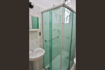 Casa para alugar com 132m², 3 quartos e 2 vagasBanheiro social 