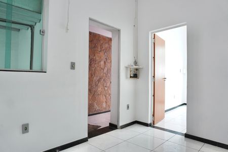 Sala  de casa para alugar com 3 quartos, 132m² em Floresta, Belo Horizonte