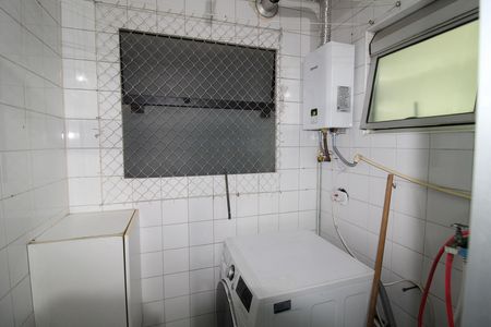 Área de serviço de apartamento à venda com 3 quartos, 64m² em Vila Sonia, São Paulo