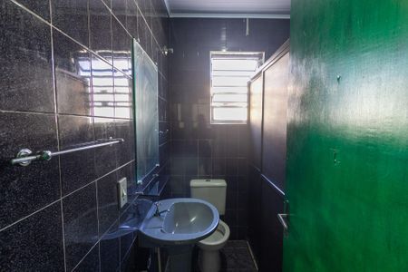 Casa para alugar com 64m², 2 quartos e sem vagaBanheiro