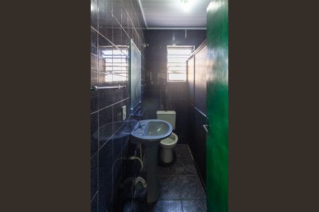 Casa para alugar com 64m², 2 quartos e sem vagaBanheiro