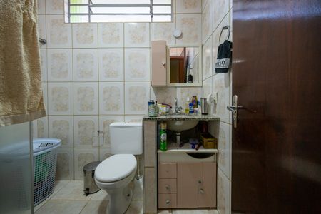 Casa à venda com 104m², 3 quartos e 1 vagaBanheiro